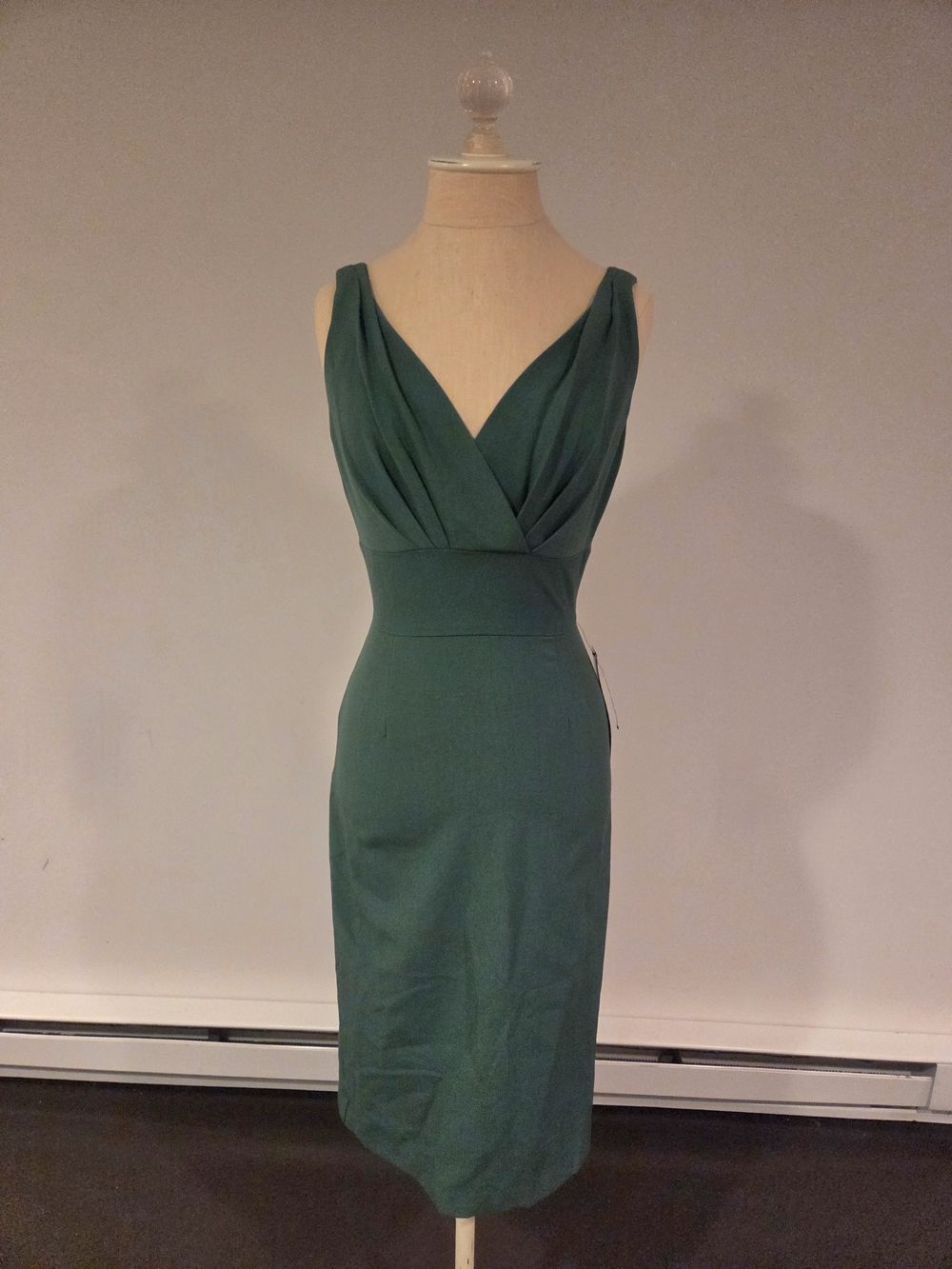 Stop Staring Green V-Neck Sleeveless Sheath Dress Size Medium UK 8